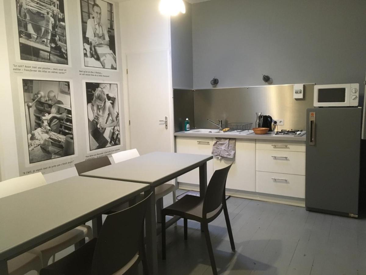 Bed and Breakfast Les Pascals Saint-Paul-les-Romans Екстер'єр фото