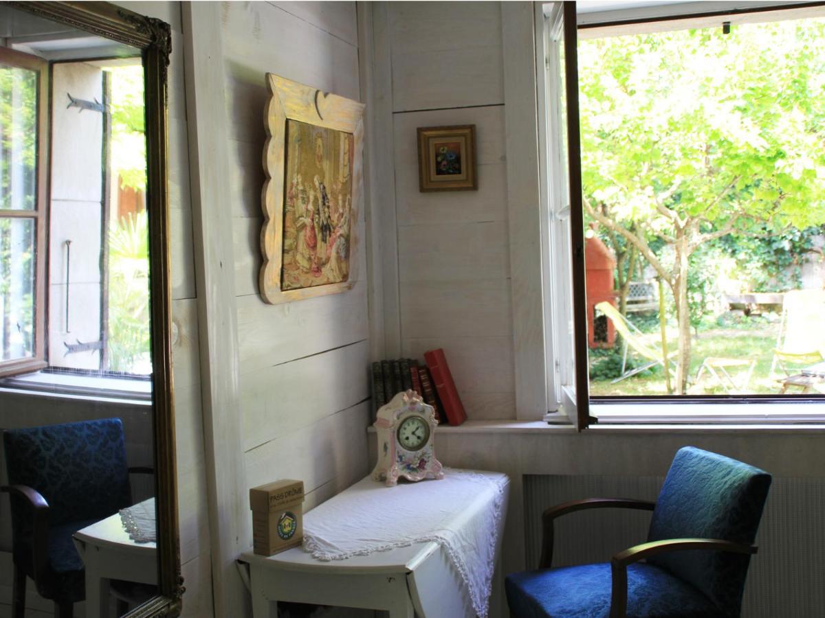Bed and Breakfast Les Pascals Saint-Paul-les-Romans Екстер'єр фото